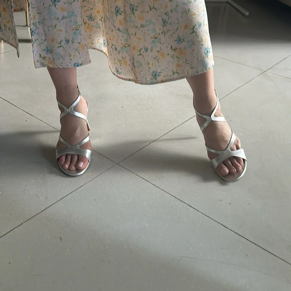 ⭐️ Stuart Weitzman Mariposa Ankle Sandal Size 10 - Picture 8 of 12